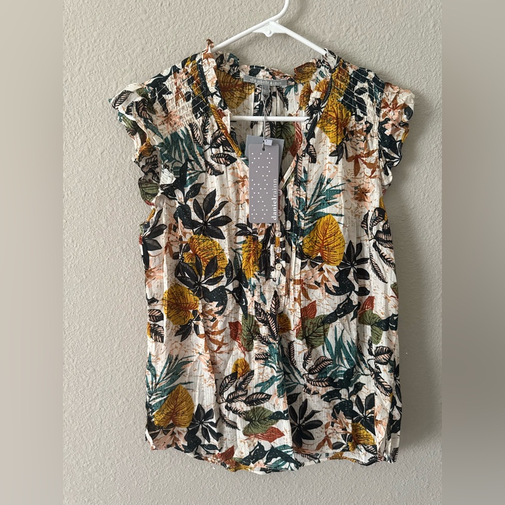 Stitch fix bundle mixed Floral & Printed Women’s Tops - Assorted Colors - Picture 4 of 11